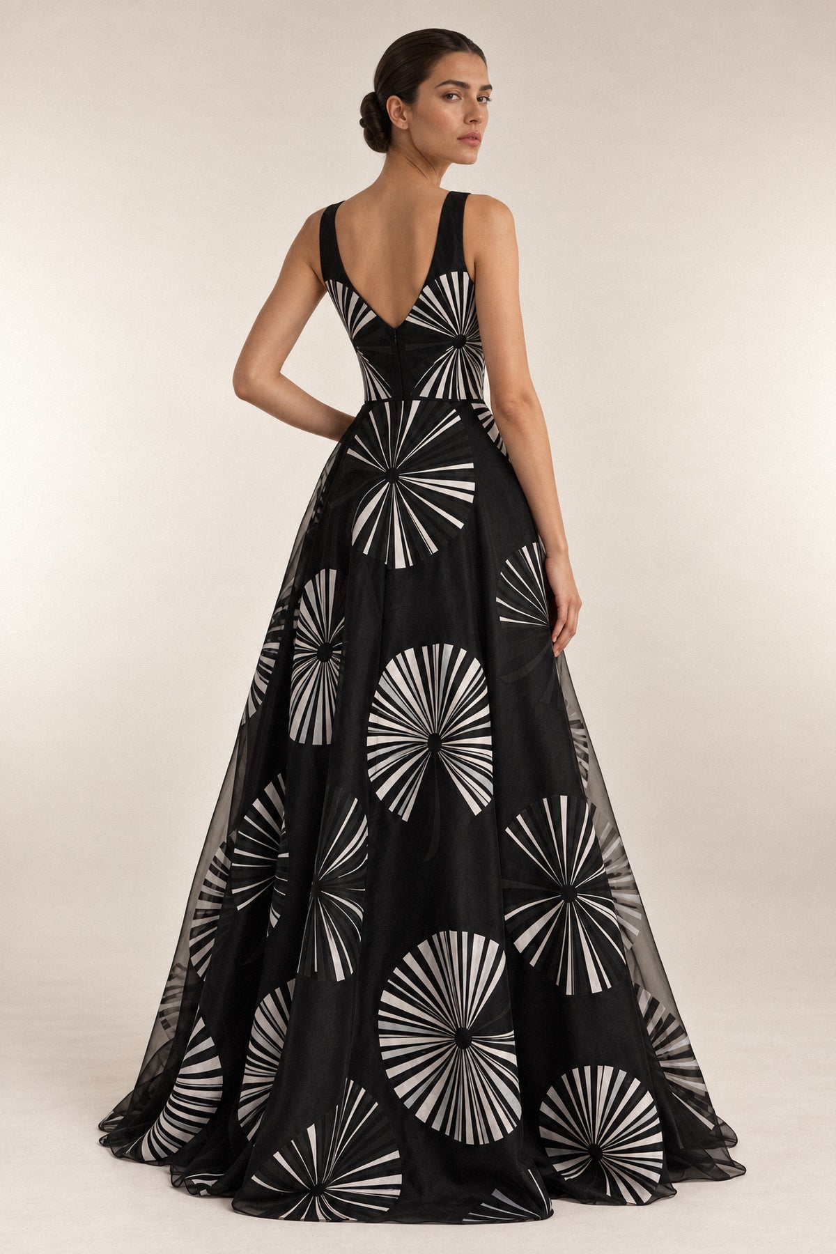 RADIATING SILK ORGANZA GOWN