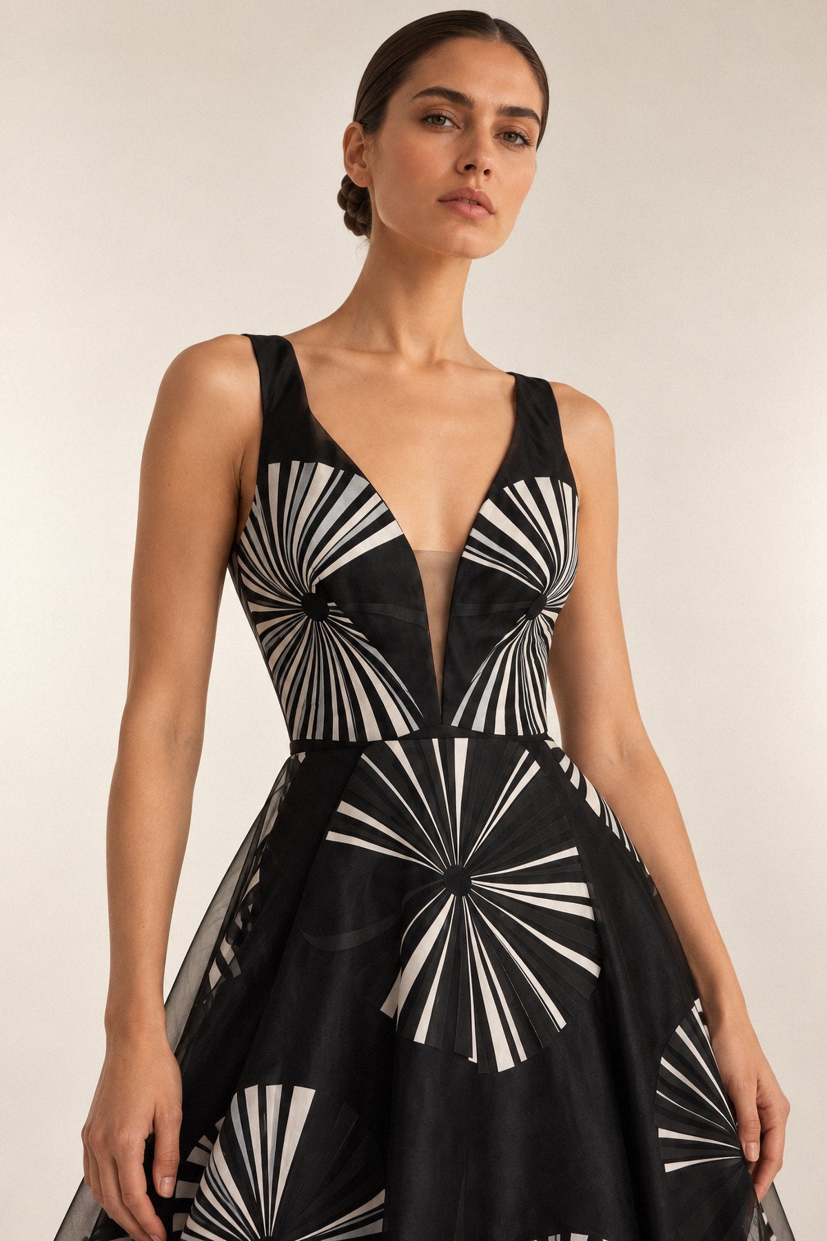 RADIATING SILK ORGANZA GOWN