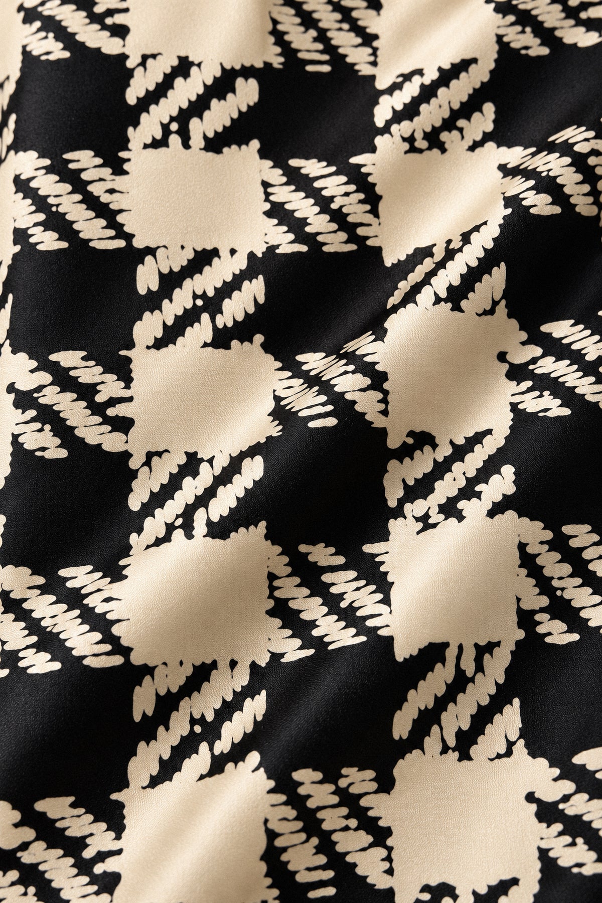 OVERSCALE HOUNDSTOOTH SILK GOWN