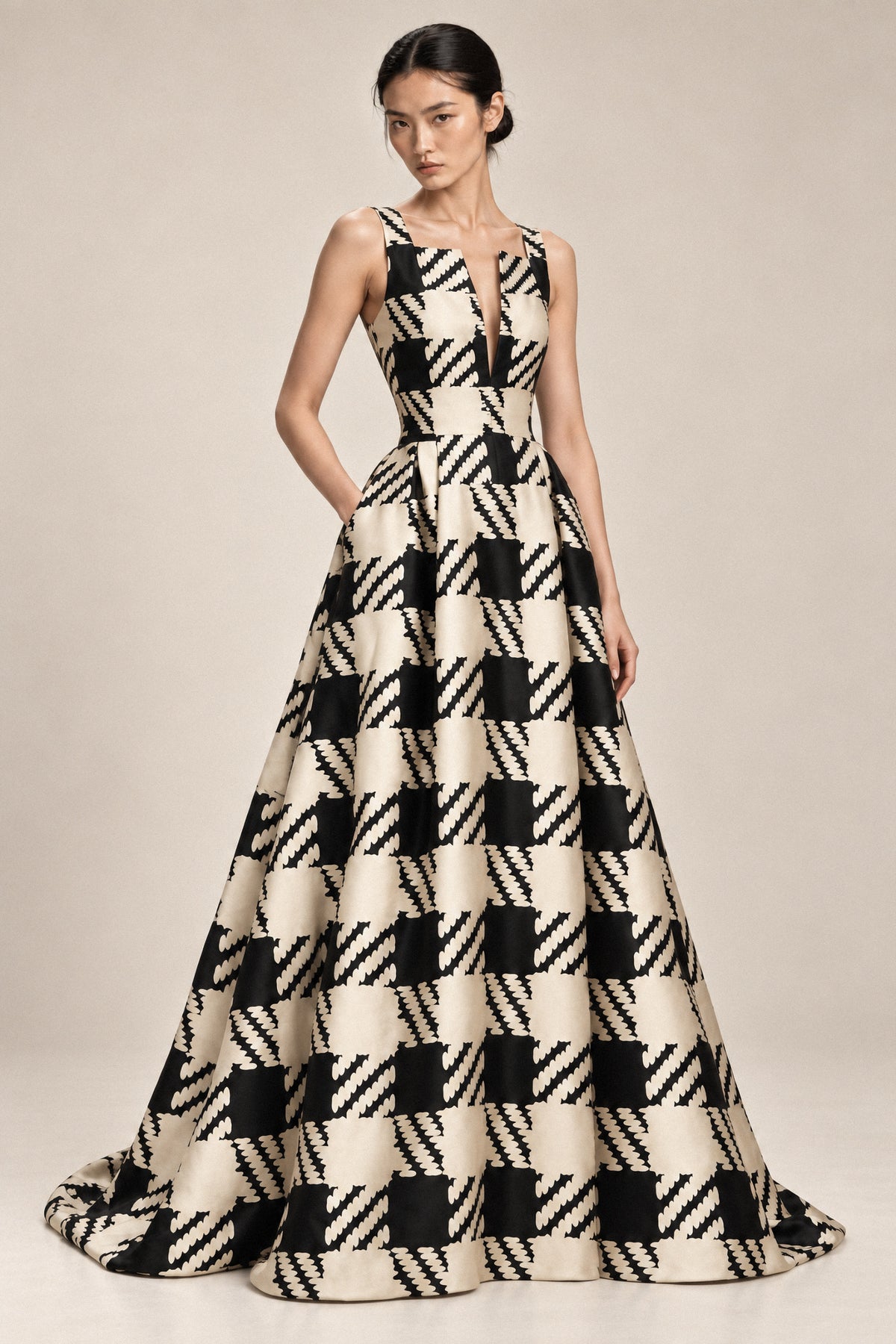 OVERSCALE HOUNDSTOOTH SILK GOWN