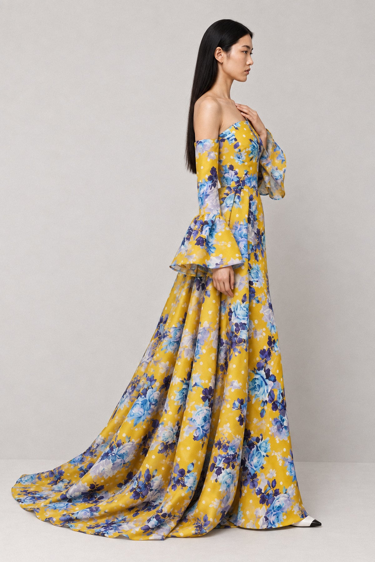 YELLOW FLORAL SILK GOWN WITH TRAIN