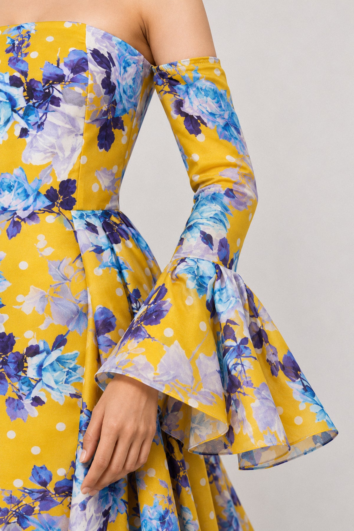 YELLOW FLORAL SILK GOWN WITH TRAIN